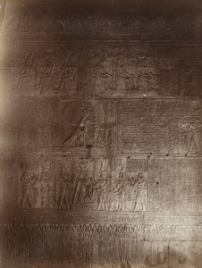 Interiér chrámu, Philae od Antonio Beato