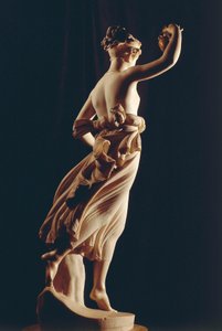 Hebe od Antonia Canovy (1757-1822), mramorová socha