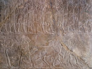 Orientální antika: detail basreliéfu ve vápenci: hudebníci brnění Assurbanipal nebo Ashurbanipal, král Asýrie (Mezopotámie) (669 př.nl-627 př.nl). 640 před naším letopočtem. Z Ninive. Paříž, muzeum Louvre od Assyrian