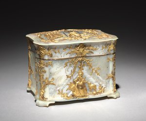 Krabice ze zlata a perleti, kolem roku 1765 od Austrian School