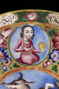 Mísa s víčkem, podšálek a lžíce s astrologickým zdobením, počátek 19. století od Baqir