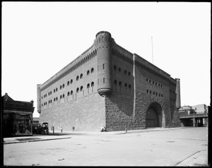 First Regiment Armory, Chicago, Illinois, USA, cca 1891 (č/b foto) od Barnes and Crosby