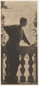 [Autoportrét] / [Adolf de Meyer na balkoně Palazzo Balbi-Valier, Benátky, Itálie]