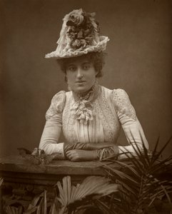 Britská herečka Cissy Grahame ve filmu Kapsář, 1886. od Barraud