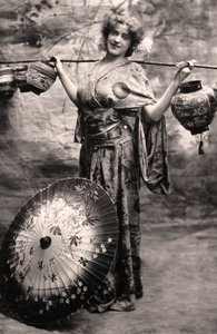 Denise Orme 1885-1960, anglická zpěvačka, začátek 20. století.