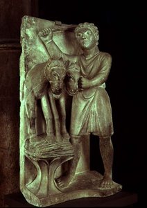 Mlátit pšenici: Červenec ze sochařského kalendáře Práce měsíců, cca 1200 (kámen)