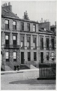17, Heriot Row, domov Roberta Louise Stevensona a jeho rodiny v Edinburghu od British Photographer