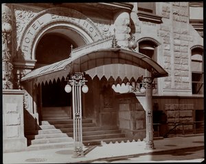 Vchod do hotelu Earlington, 55 West 27th Street, New York, 1906 (stříbrný želatinový tisk) od Byron Company