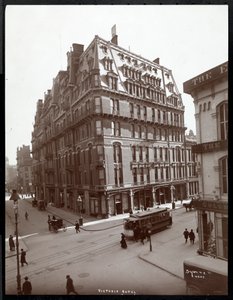 Hotel Victoria, jihovýchodní roh Broadway a 27th Street, New York, 1900 nebo 1901 (stříbrný želatinový tisk) od Byron Company
