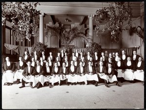 Číšníci v hotelu Delmonico, 1902 (stříbrný želatinový tisk) od Byron Company