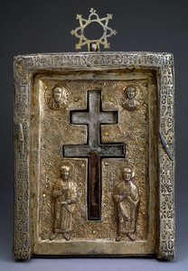 Relikviář kříže ze zlaceného stříbra staurothek, byzantský, 12. století od Byzantine Byzantine