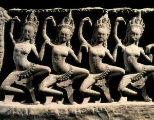 Hinduistická mytologie: apsary, velmi mladé a krásné bytosti, které tančily na Indrově dvoře