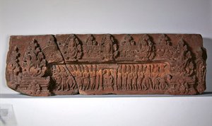 Překlad zobrazující mýtus o původu Linga a korunovaci krále, 2. - 7. století (pískovec)