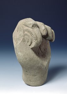Ruka sochy držící čakrový disk, 800-1431