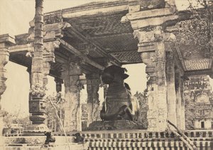 Velká pagoda, Velký býk, Pohled zepředu, Tanjore, Indie Chrám Rajarajesvara, 1857.