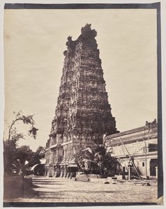 Západní brána (Gopuram) chrámu Meenakshi Sundareshwar, Madurai