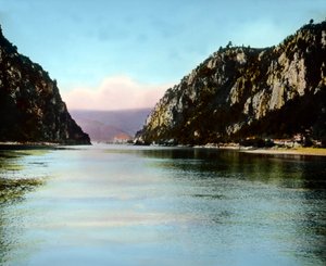 Rumunsko, Železné brány, soutěska na Dunaji, datum snímku: kolem roku 1920. Archiv Carla Simona od Carl Simon