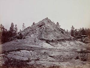 Indian Sweat House, Mendocino County, Kalifornie, 1863. od Carleton Emmons Watkins