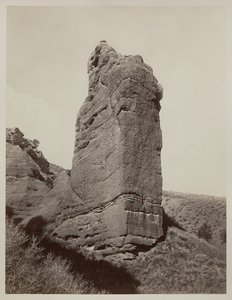 Sentinel Rock, Echo Canyon, Utah, 1873-74 od Carleton E. Watkins