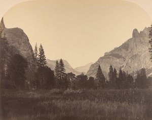 Up the Valley, North Dome in Center, Sentinel na levé straně, 1861. od Carleton Emmons Watkins