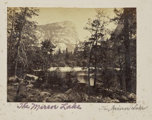 Jezero, Yosemitské údolí, okres Mariposa, Kalifornie. (č. 1028) od Carleton Watkins