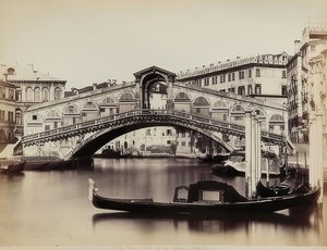 Pohled na Canal Grande s Ponte di Rialto v Benátkách. 1865-1875