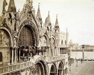 Koně baziliky San Marco v Benátkách - fotografie C. Naya