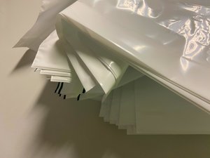 Složení - plast, 2022 (foto) od Cécile Jamet