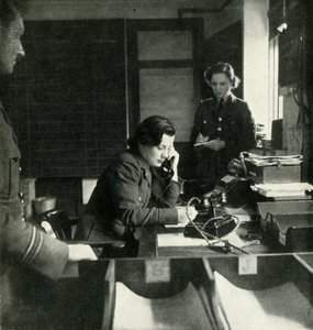 A Station Intelligence Room, c1943. od Cecil Beaton