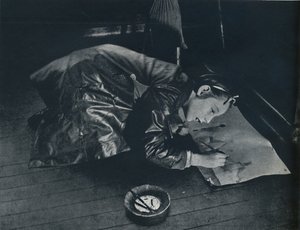 Malá holčička, která tu zůstala, si představuje cestu do země v roce 1941 od Cecil Beaton