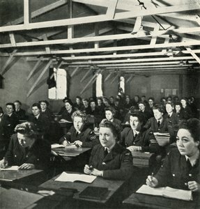 Bude následovat zkouška, c1943. od Cecil Beaton