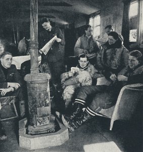 V pohotovosti, 1941 od Cecil Beaton