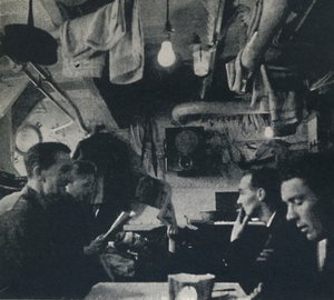 Funkční využití prostoru na jídelní palubě, 1941 od Cecil Beaton