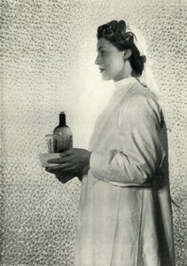 Nursing Orderly, c1943. od Cecil Beaton