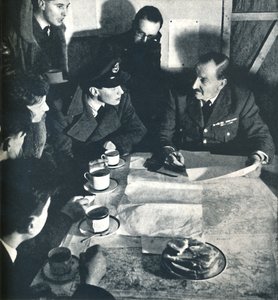 Návrat: Výslech, 1941 od Cecil Beaton