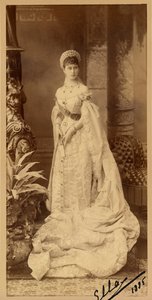 Elisabeth Fiodorovna de Russie (Elisabeth de Hesse Darmstadt) (1864-1918) - Portrét velkovévodkyně Elizavety Fjodorovny (1864-1918), princezny Alžběty Hesenské a u Rýna, od Bergamaska, Charlese (Karla) (1830-1896). Stříbrná želatinová fotografie od Charles Bergamasco