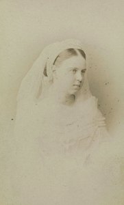Maria Alexandrovna de Russie - Portrét velkovévodkyně Marie Alexandrovna Ruska (1853-1920), vévodkyně Saxe-Coburg a Gotha, Bergamasco, Charles (Karl) (1830-1896). Albuminová fotografie, c. 1871. Ruský státní filmový a fotografický archiv, Krasnogorsk