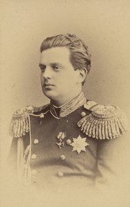 Vladimir Alexandrovič de Russie - Portrét velkovévody Vladimira Alexandroviče Ruska (1847-1909), Bergamasco, Charles (Karl) (1830-1896). Albumin Photo, ca 1865. Ruský státní filmový a fotografický archiv, Krasnogorsk od Charles Bergamasco