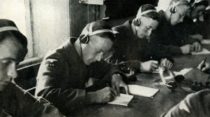 Školení v telekomunikacích, 1941. od Charles Brown