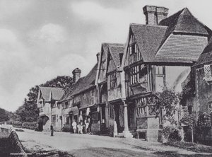 Chiddingstone Village (černobílá fotografie) od Charles Essenhigh Corke