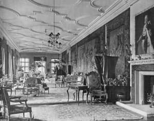 Dlouhá galerie od Charles Latham