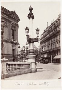 Opéra Rostrální sloup, c. 1875. od Charles Marville