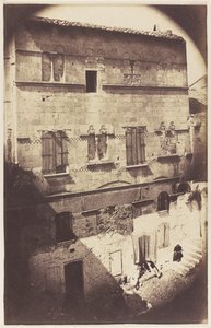 Fasáda románského domu v Saint-Gilles du Gard od Charles Nègre