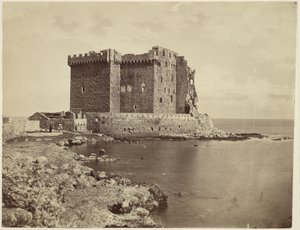 [Zámek na ostrově Saint-Honorat u Cannes / Le château de île Saint-Honorat, près de Cannes od Charles Nègre