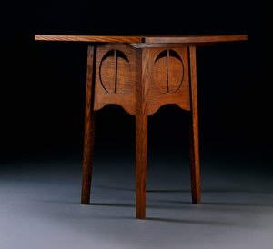 Kartový stolek navržený pro čajovny Argyle Street, Glasgow, 1888-89 od Charles Rennie Mackintosh