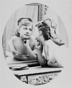 Portrét herečky Henriette Victoire Drouard (1851-1923). od Charles Reutlinger
