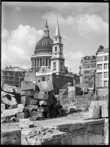 Katedrála svatého Pavla, hřbitov svatého Pavla, City of London, City of London, GLA, 1941-1945.