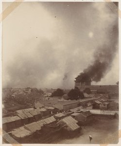 Velký požár u hlavní brány Pekingu, 1900 od Chinese Photographer