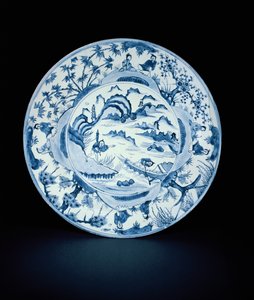 Modrobílá mísa s malbou rybářů v říčním výjevu, Tianqi nebo Chongzheng, 1620-30 (porcelán)
