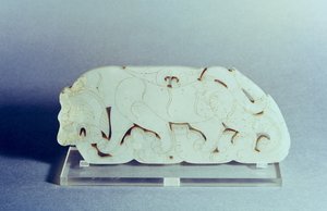 Plaketa v podobě tygra, dynastie Han (206-220) (nefrit)